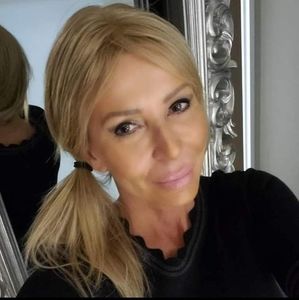 Meet your Posher, Valeria